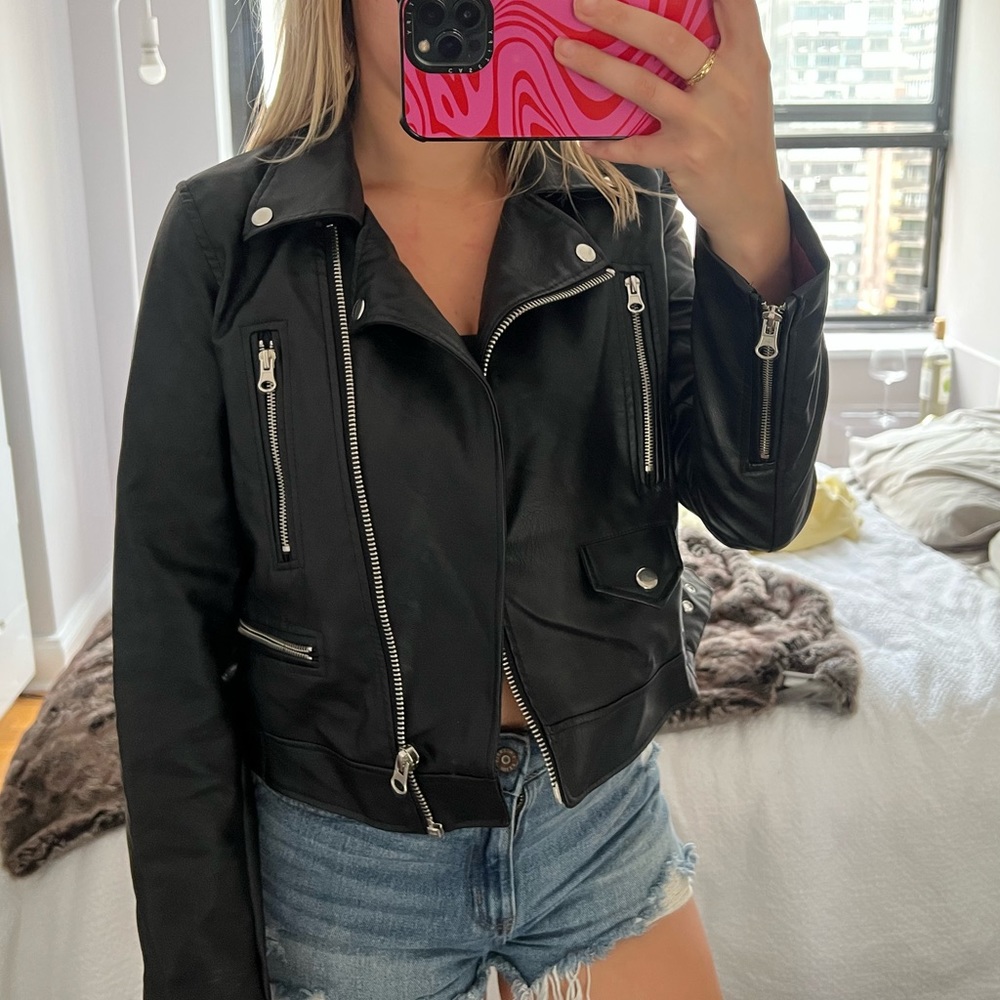 Cropped faux leather jacket